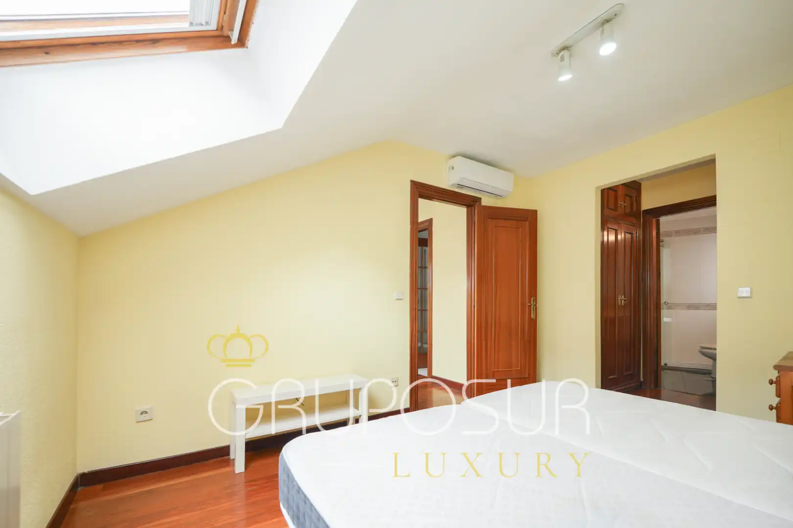 Habitación de Apartamento en venta en Valladolid con Aire acondicionado, Calefacción y Parquet