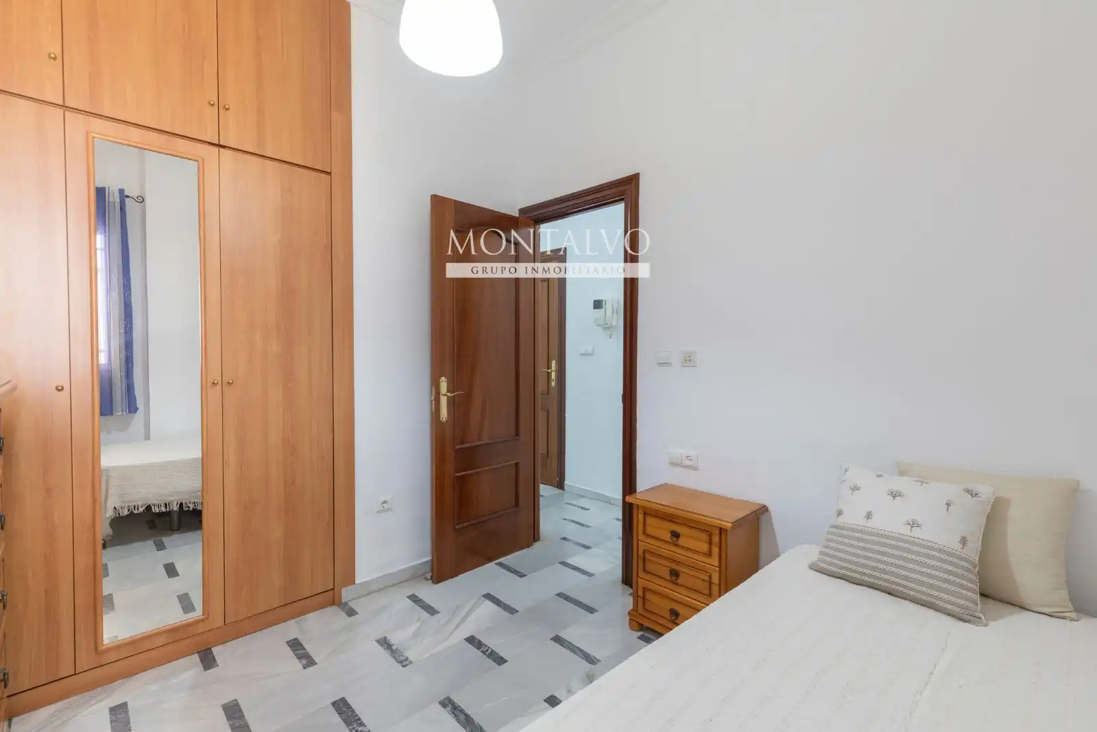 Schlafzimmer von Wohnung zum Verkauf in Atarfe
