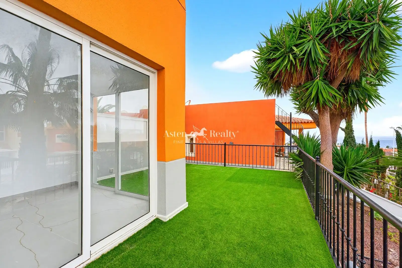 Terrassa de Apartament en venda en Adeje amb Terrassa, Piscina i Piscina comunitària