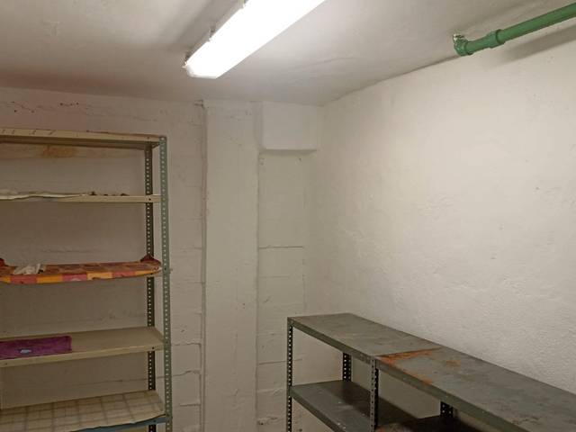 Trastero en Venta en Calle de la Pluma, 1 en Descubridores - Escritores