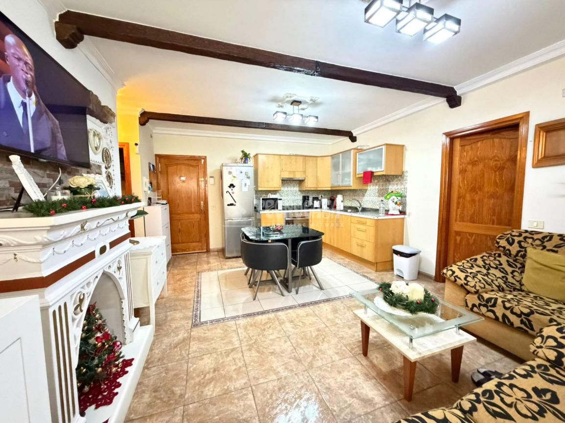 Kitchen of Flat for sale in Santa Lucía de Tirajana