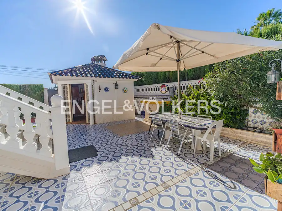 Terrace of Houses for sale in San Vicente del Raspeig / Sant Vicent del Raspeig  with Air Conditioner, Heating and Private garden