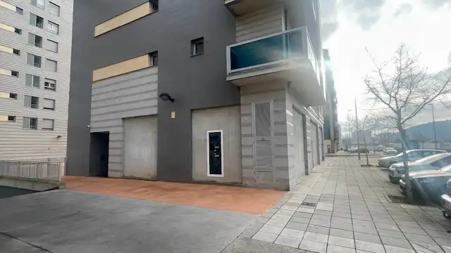 Vista exterior de Local en venta en Ponferrada
