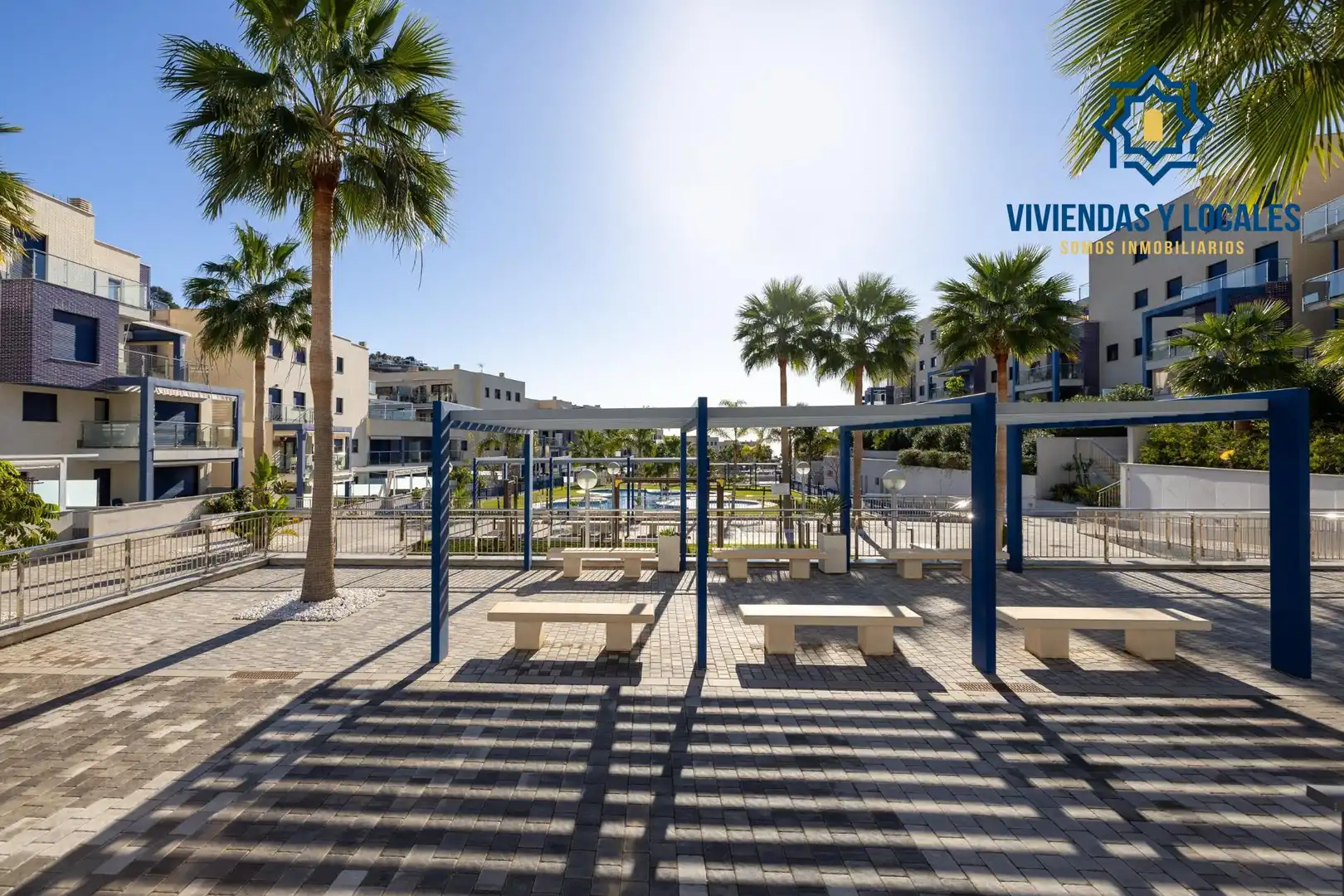 Vista exterior de Piso en venta en Almuñécar con Aire acondicionado, Jardín privado y Terraza