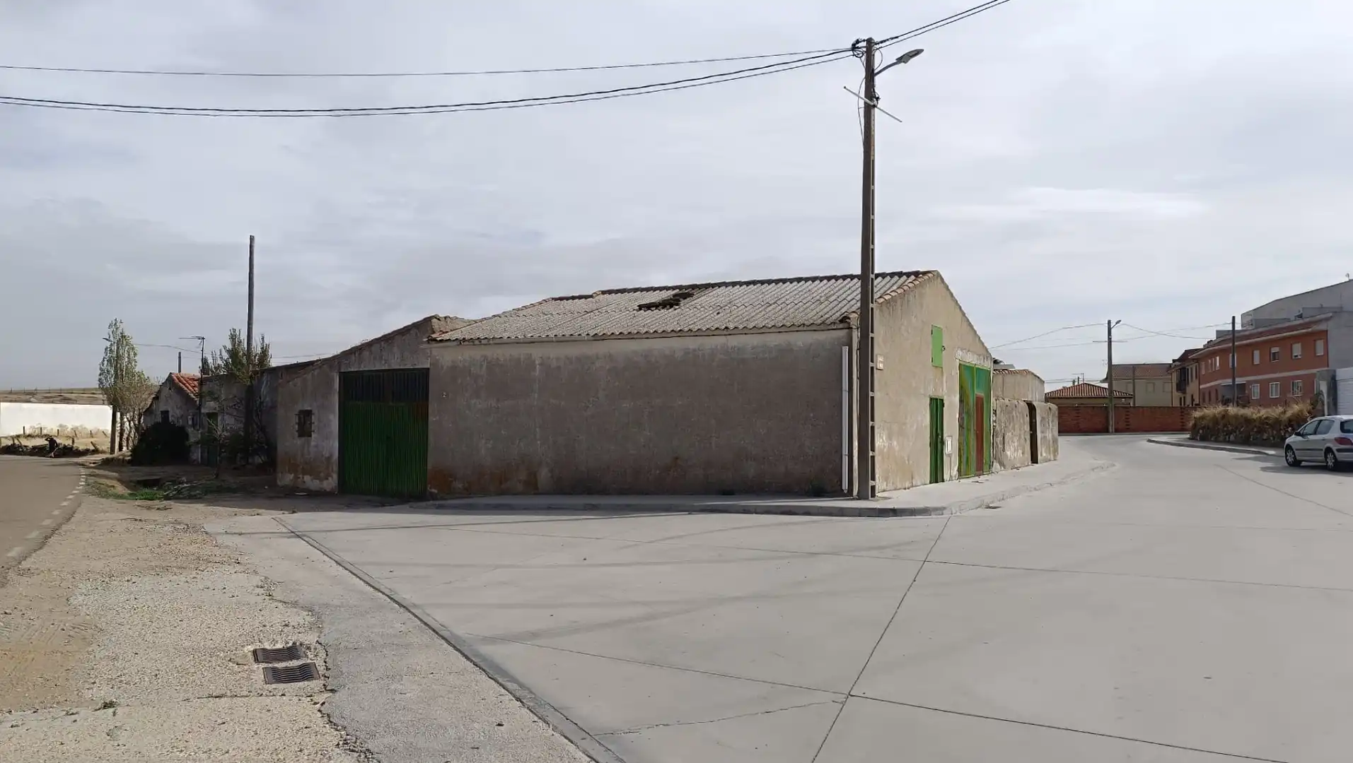 Vista exterior de Nave industrial en venta en Arapiles, Salamanca