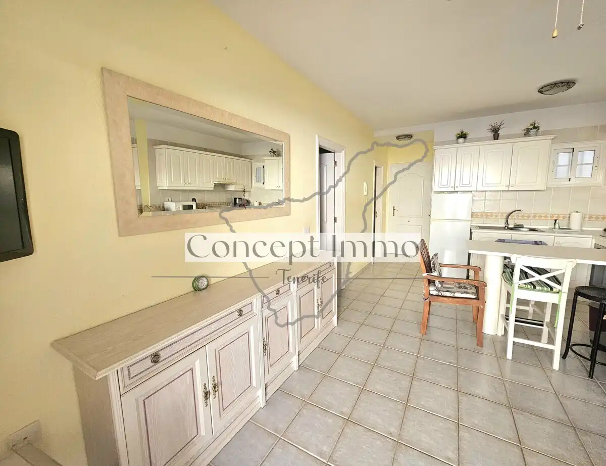 Cocina de Planta baja en venta en Arona con Terraza, Trastero y Alarma
