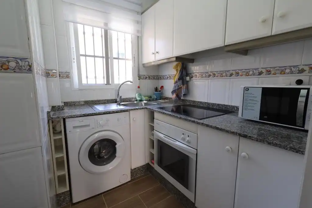 Cuina de Casa o xalet en venda en Orihuela amb Aire condicionat, Jardí privat i Terrassa