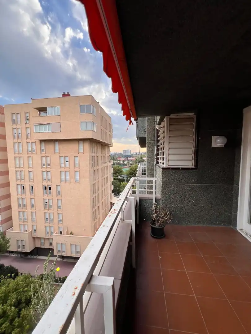 Piso con terraza en venta en Avinguda de Xile, imagen 2