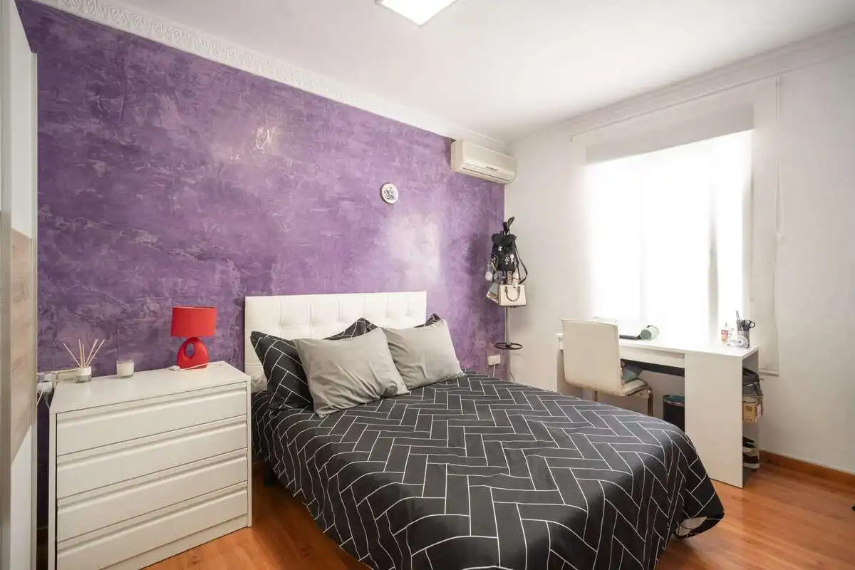 Habitación de Piso de alquiler en Granada con Aire acondicionado, Calefacción y Amueblado