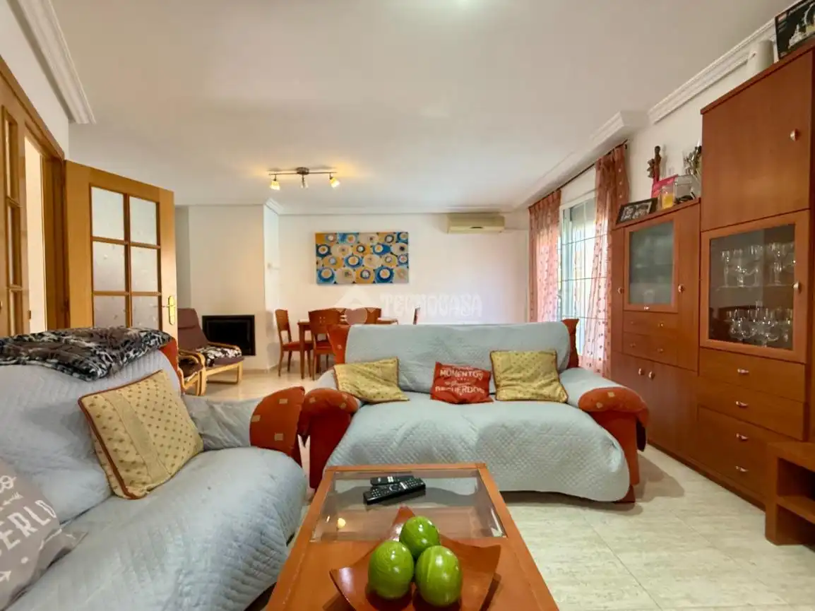 Sala de estar de Casa adosada en venta en Alovera con Aire acondicionado