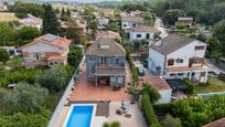 Exterior view of House or chalet for sale in Santa Eulàlia de Ronçana  with Terrace, Swimming Pool and Balcony