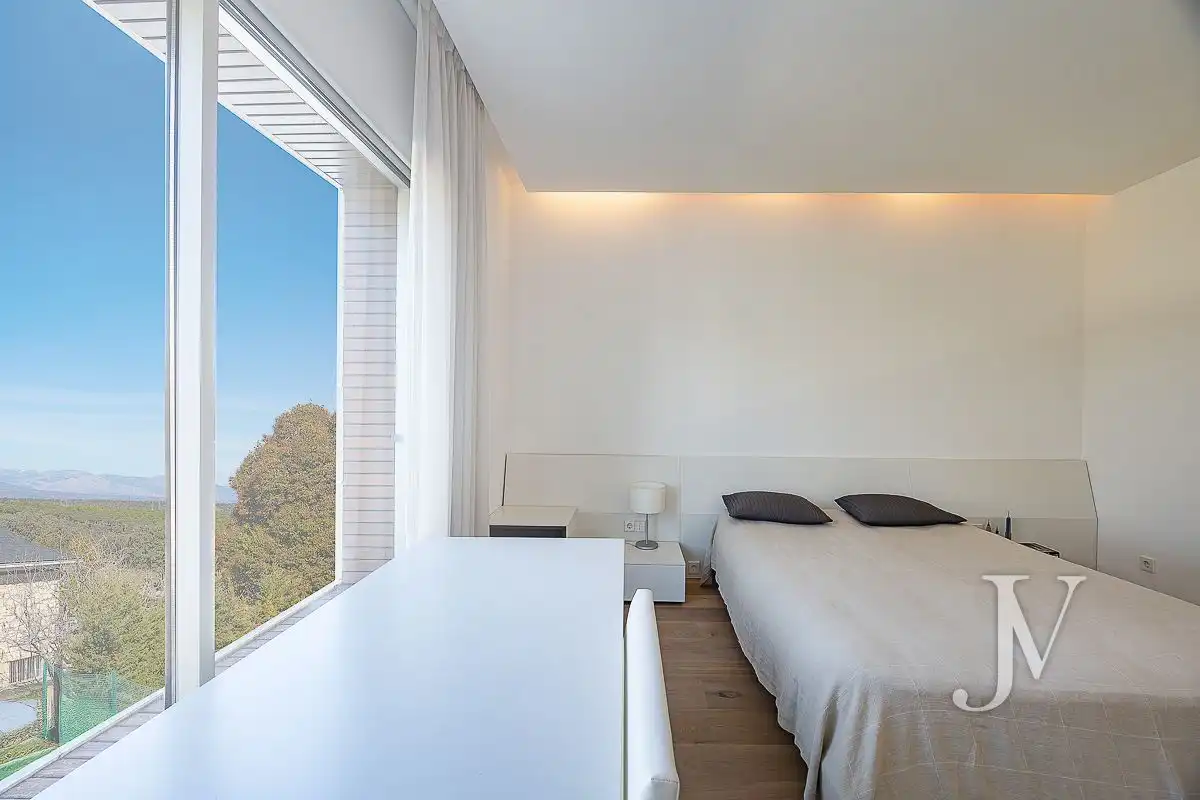 Bedroom of Houses for sale in Madrid  with Air Conditioner, Heating and Private garden