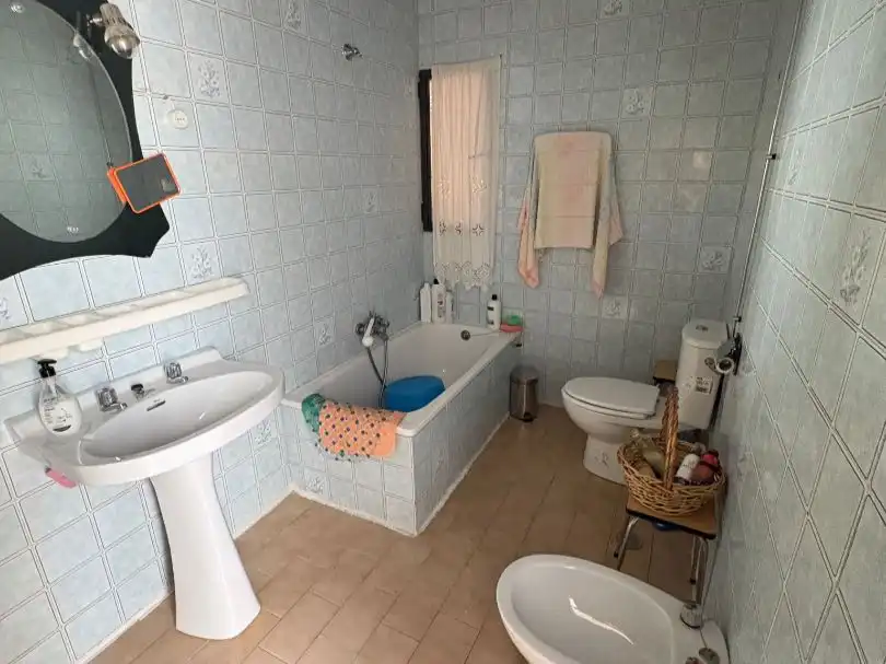 Baño de Piso en venta en Palomera con Balcón