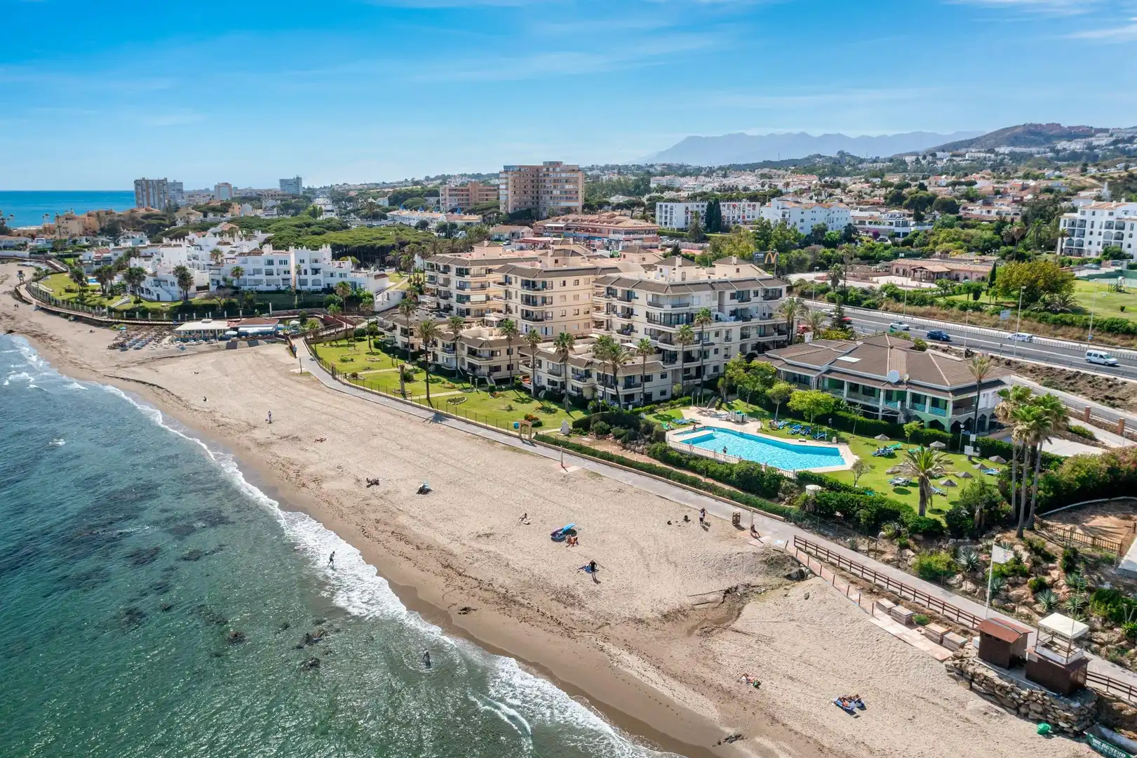 Vista exterior de Apartament en venda en Mijas amb Aire condicionat, Calefacció i Terrassa