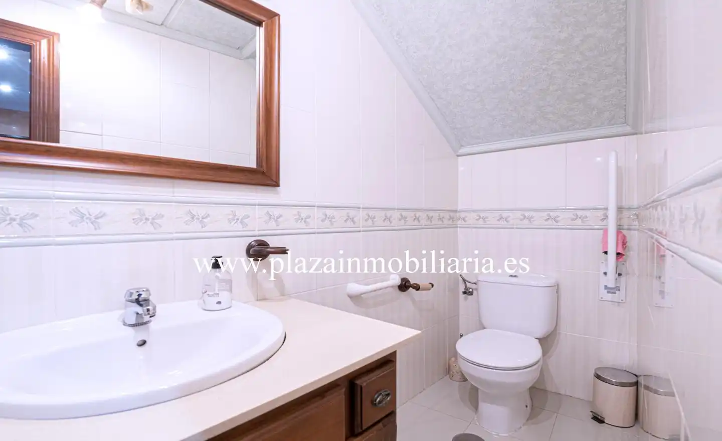 Baño de Casa o chalet en venta en Lucena con Aire acondicionado, Piscina y Balcón
