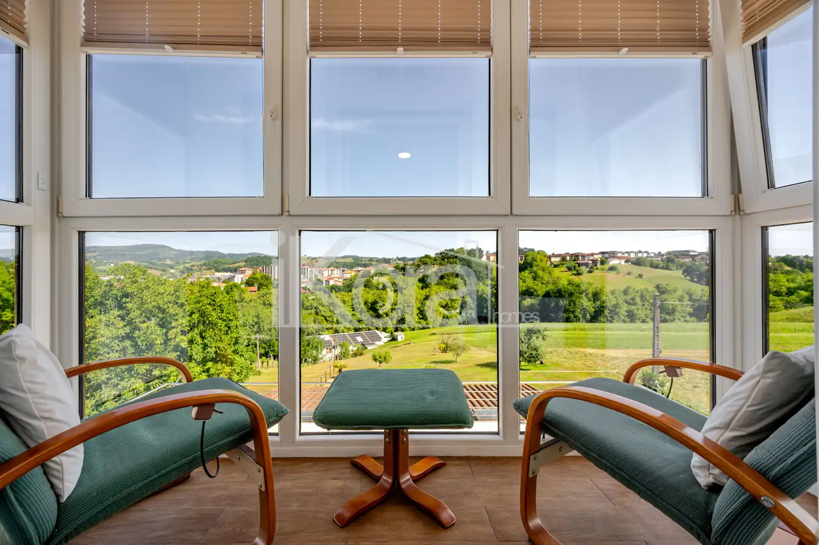Terrassa de Casa o xalet en venda en Lasarte-Oria amb Calefacció, Jardí privat i Parquet