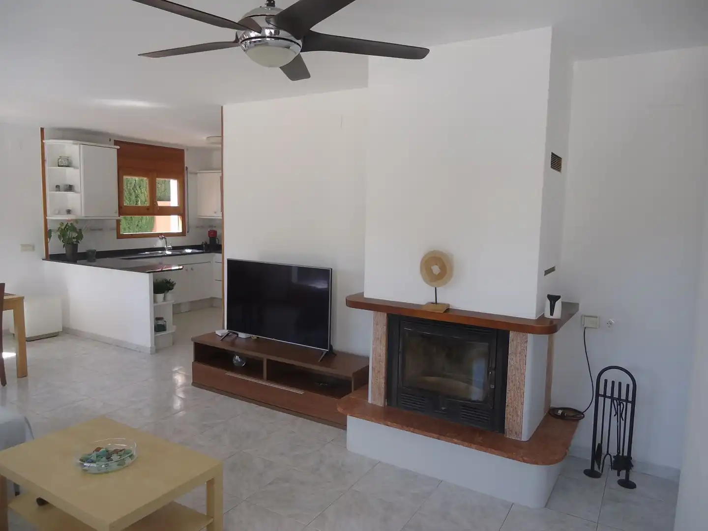 Sala d'estar de Casa o xalet en venda en L'Ametlla de Mar  amb Jardí privat, Terrassa i Traster