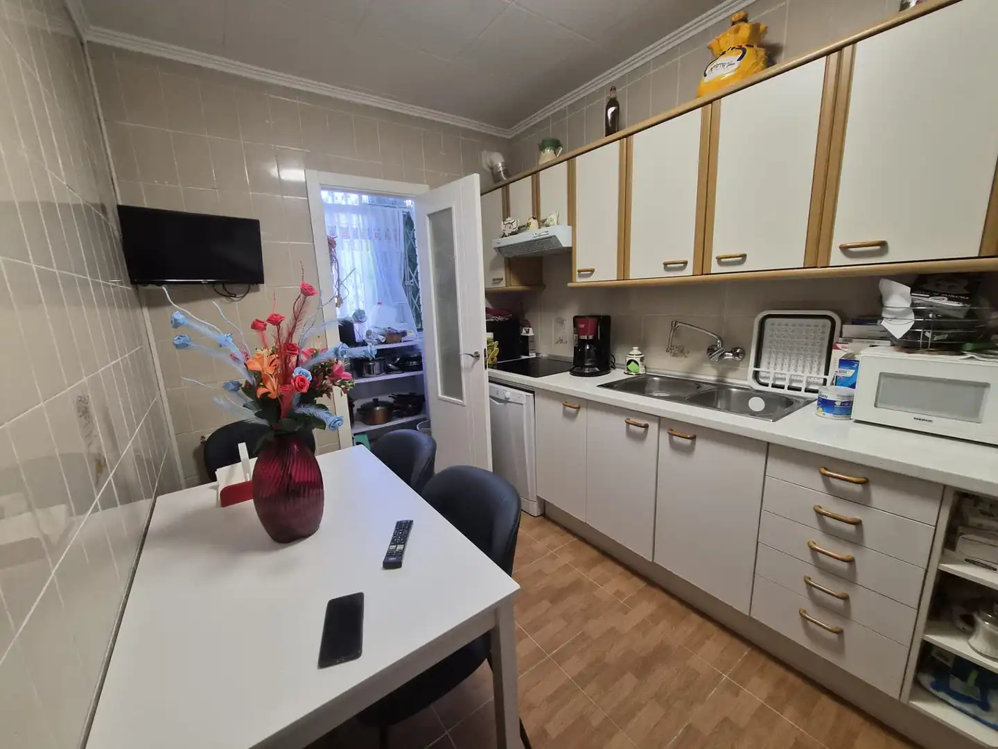 Kitchen of Flat for sale in Madrid  with Air Conditioner