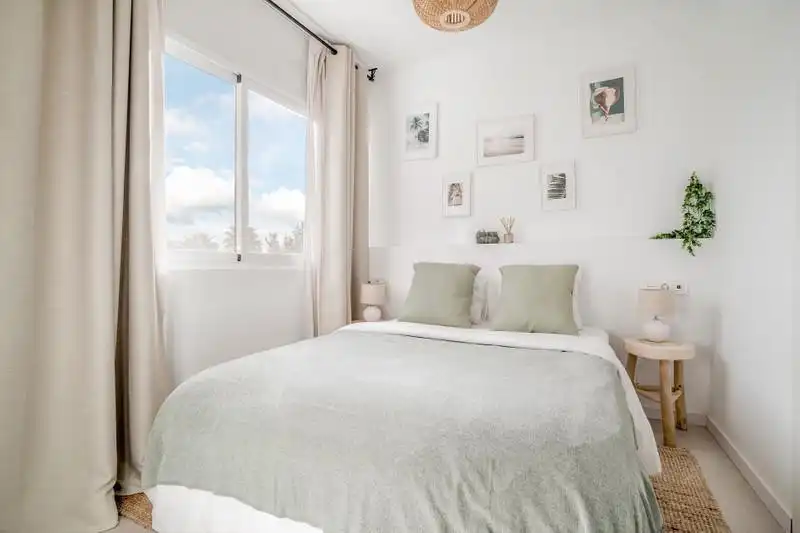 Bedroom of Apartments for rent in Nueva Andalucía
