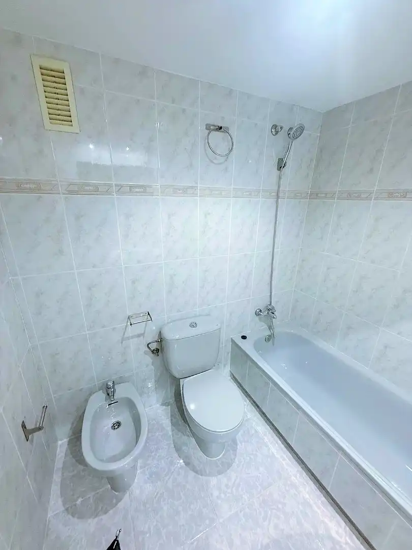 Appartamento con terrazza in affitto a Calle Maximiliano Thous, imagen 26