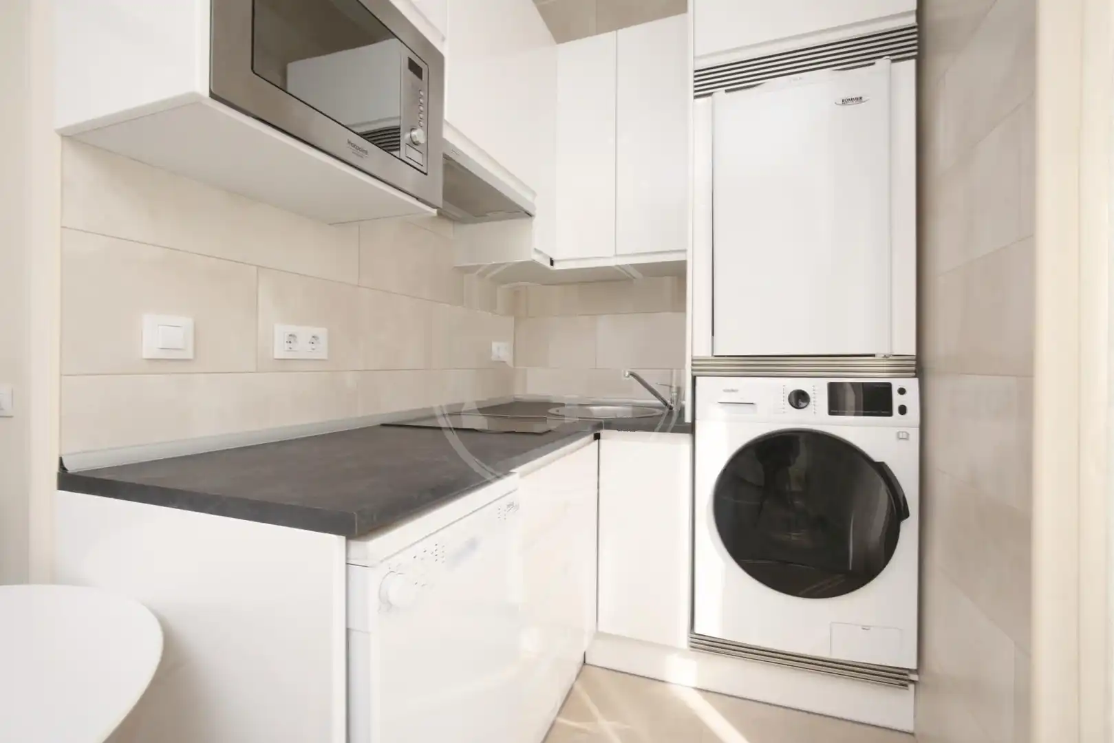 Cocina de Piso de alquiler en Madrid con Aire acondicionado, Calefacción y Amueblado