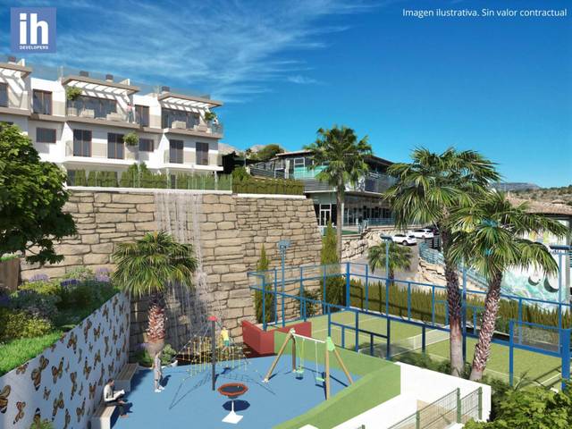 Casa adosada en Venta en Montebello - Nou Espai