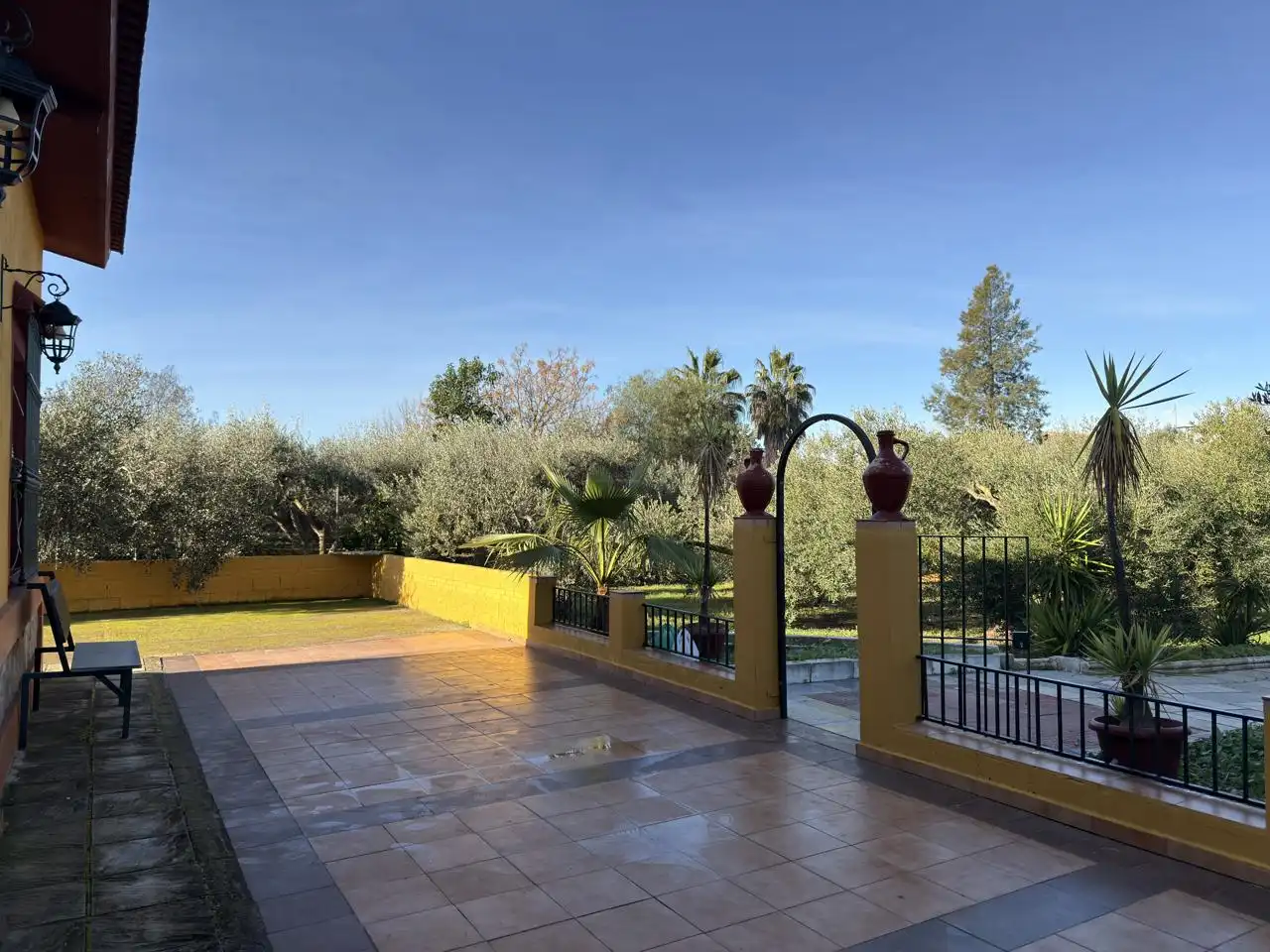 Country house for sale in Las Cabezas de San Juan, imagen 2