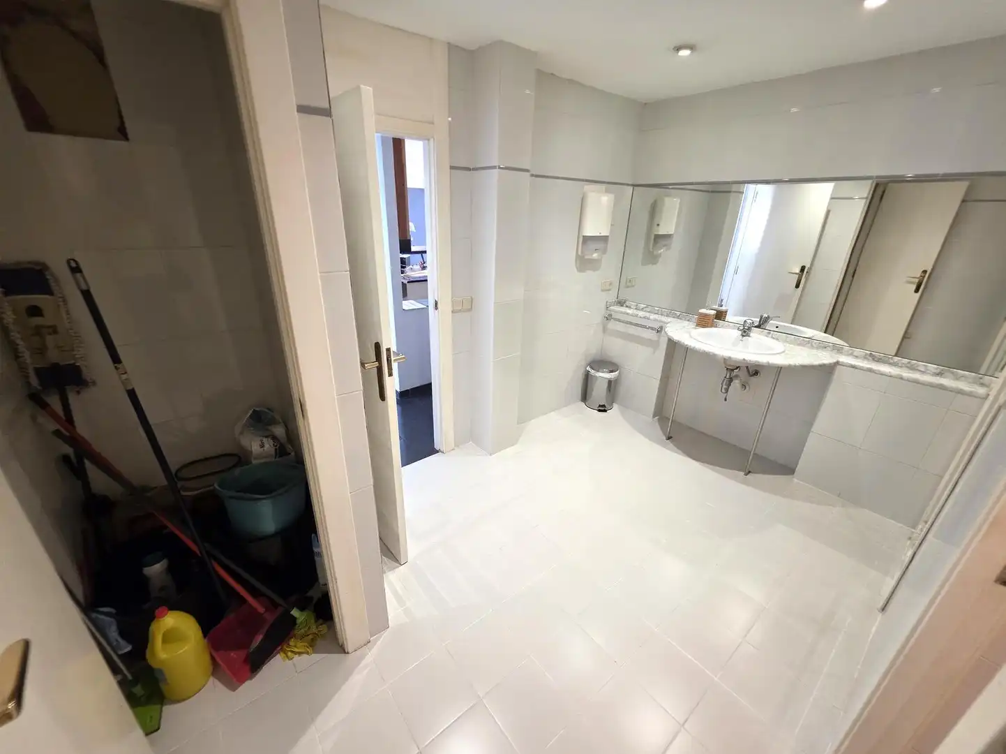 Baño de Ático en venta en Castellón de la Plana / Castelló de la Plana con Terraza