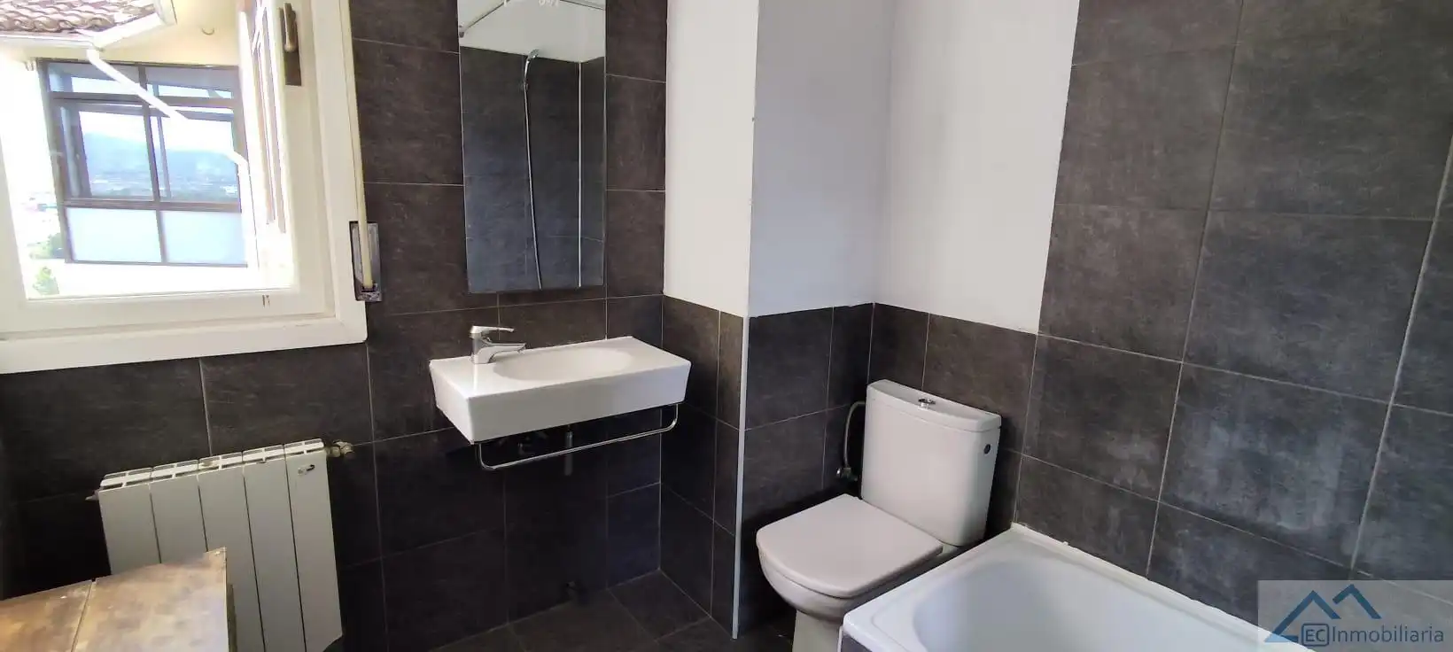 Baño de Piso en venta en Santander con Calefacción, Parquet y Trastero