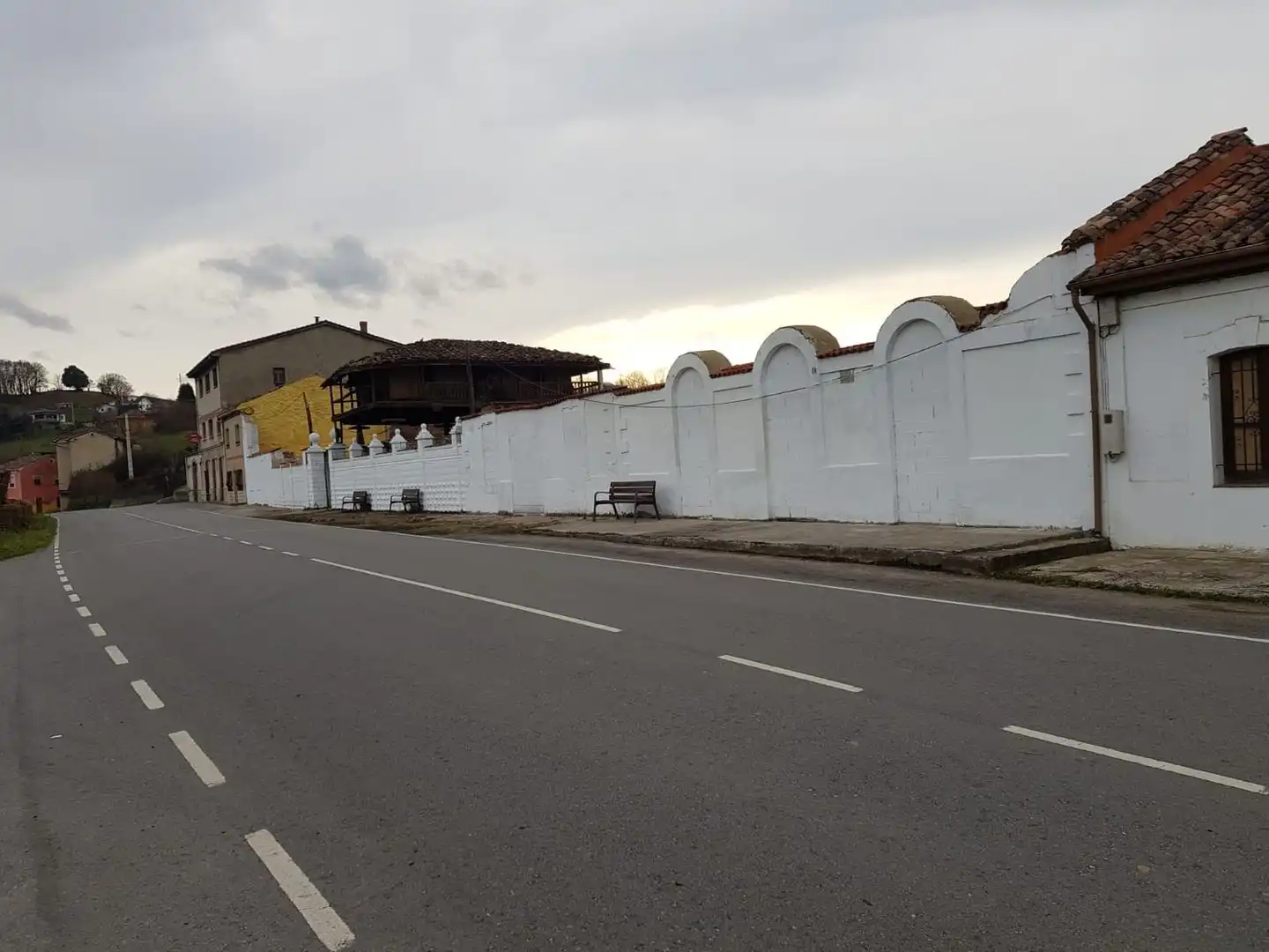 Residencial en venda a La Felguera