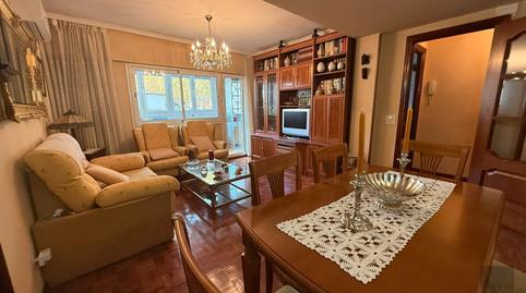 Foto 4 de Piso en venta en Calle de Sangenjo, La Paz, Madrid