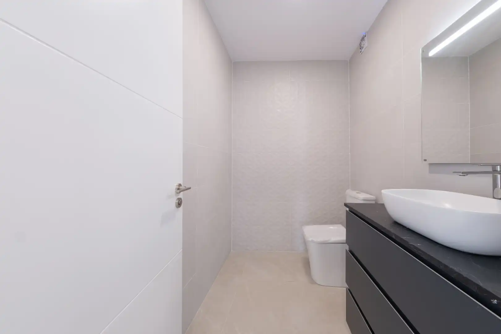 Bathroom of Attic for sale in Las Palmas de Gran Canaria  with Air Conditioner, Terrace and Storage room