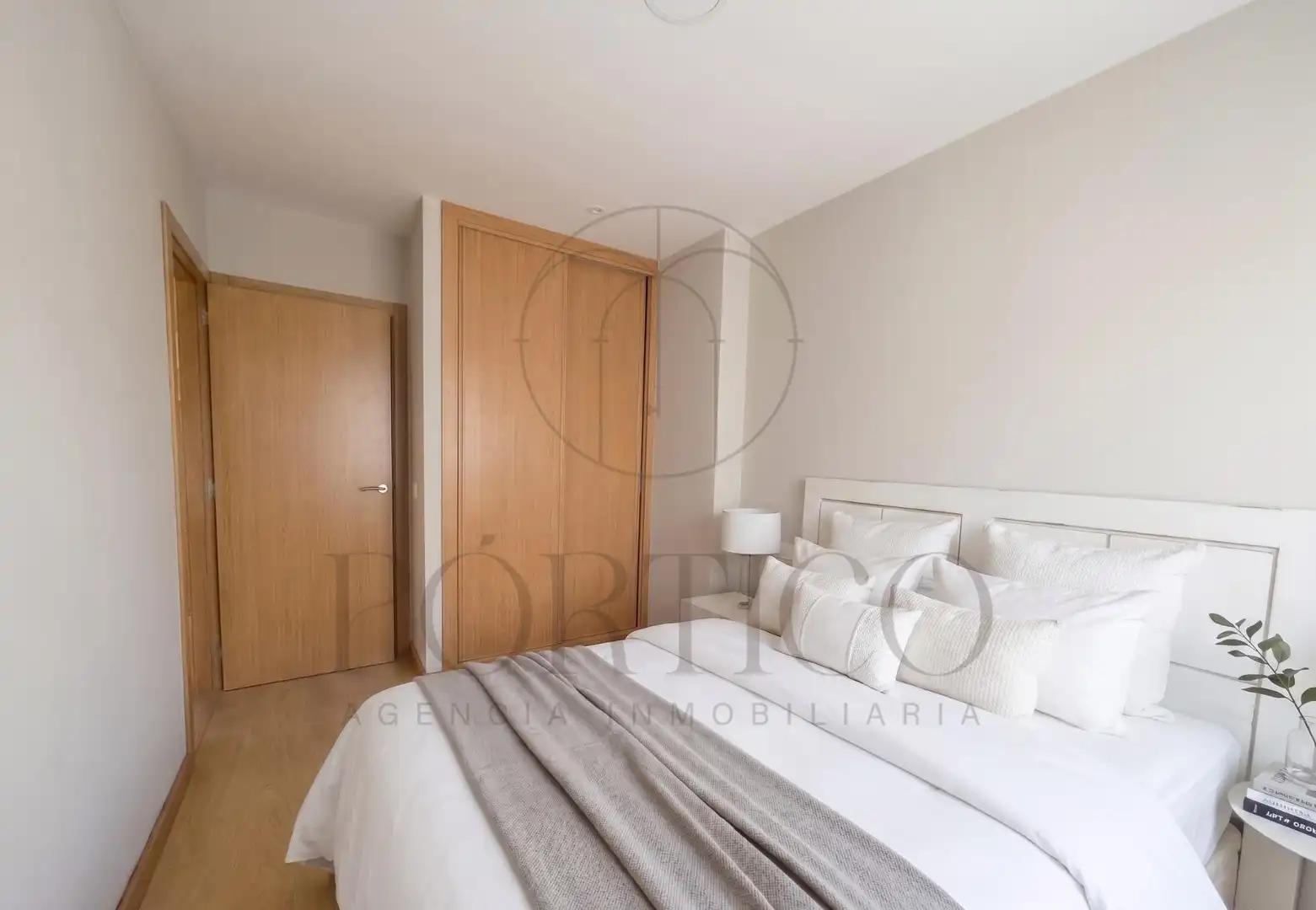 Habitación de Piso en venta en O Porriño   con Calefacción, Terraza y Trastero