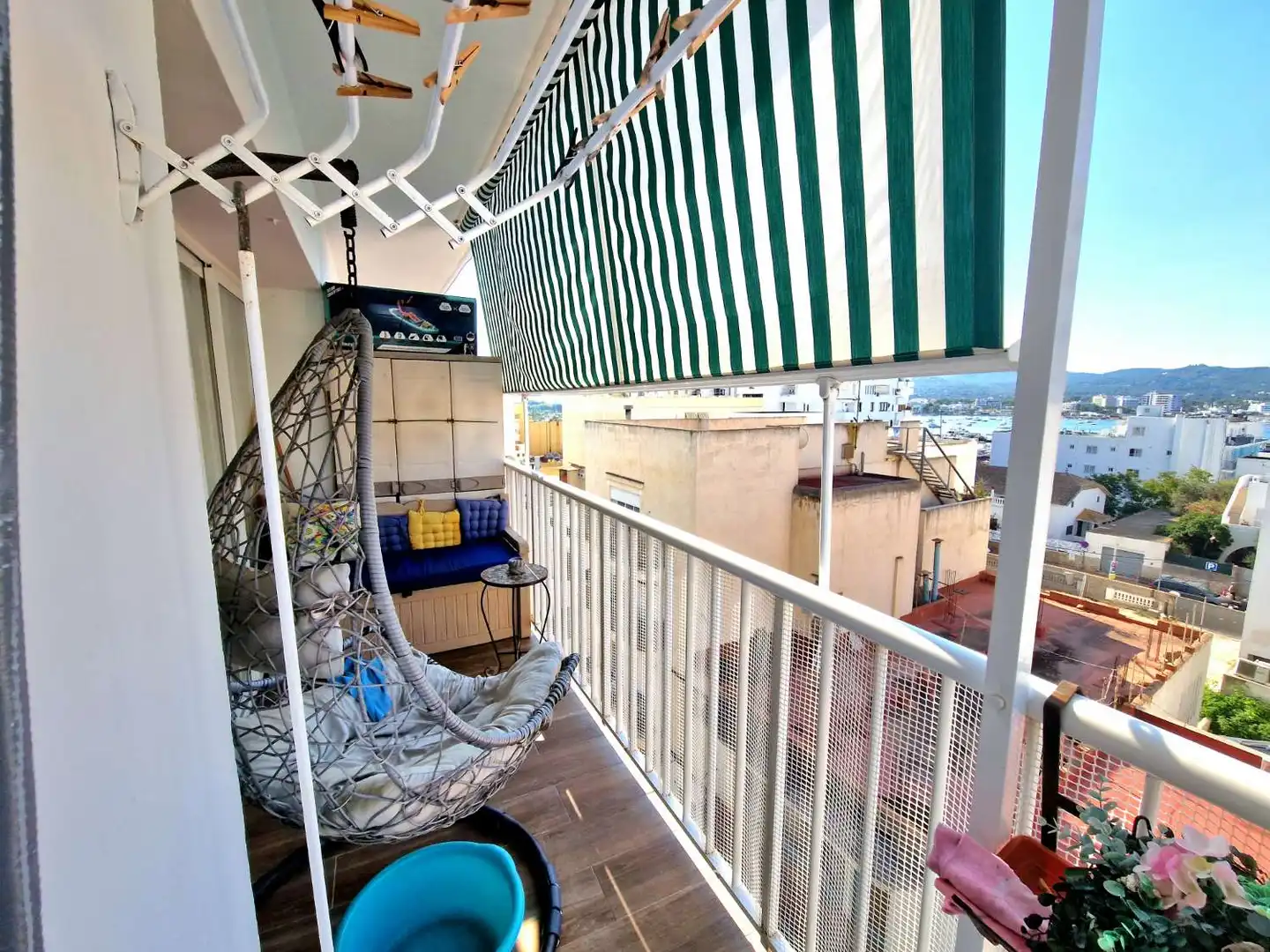 Terrasse von Wohnungen zum Verkauf in Sant Antoni de Portmany mit Klimaanlage, Heizung und Terrasse