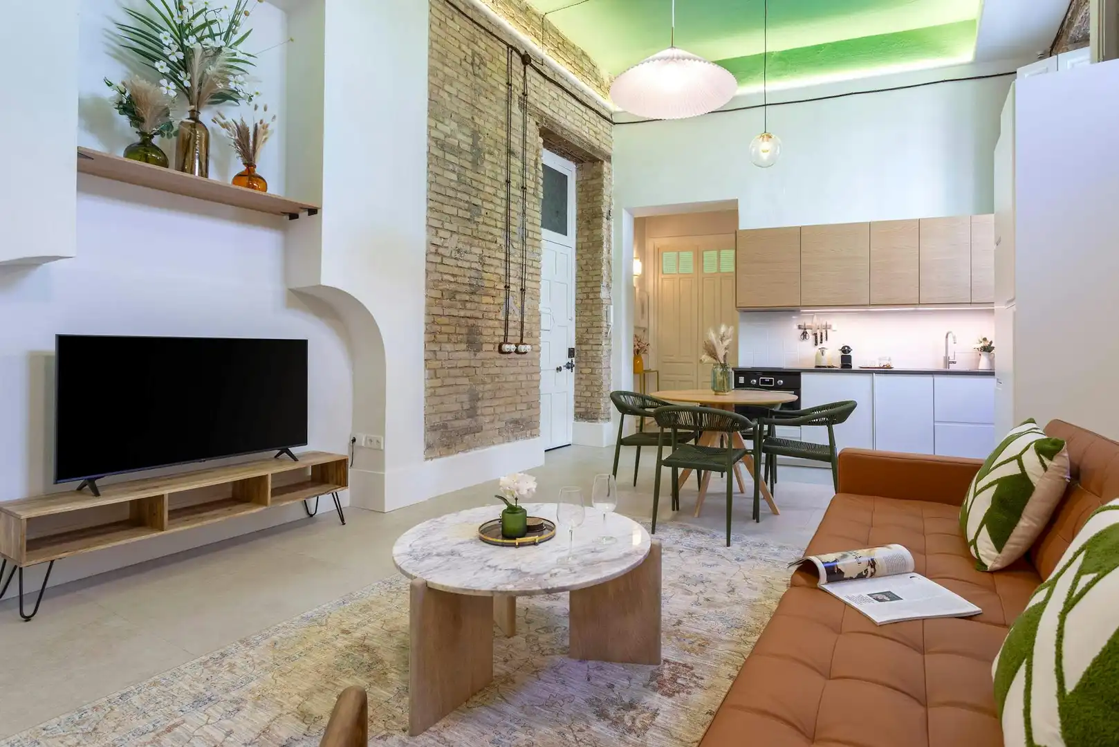 Sala de estar de Piso de alquiler en Sevilla con Aire acondicionado, Calefacción y Lavadora