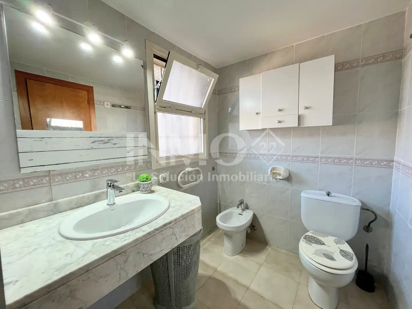 Bany de Apartament en venda en Cambrils amb Aire condicionat, Terrassa i Moblat
