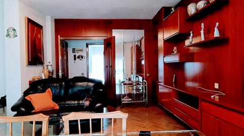 Foto 2 de Piso de alquiler en Salvador del Mundo, Vista Alegre,  Madrid Capital