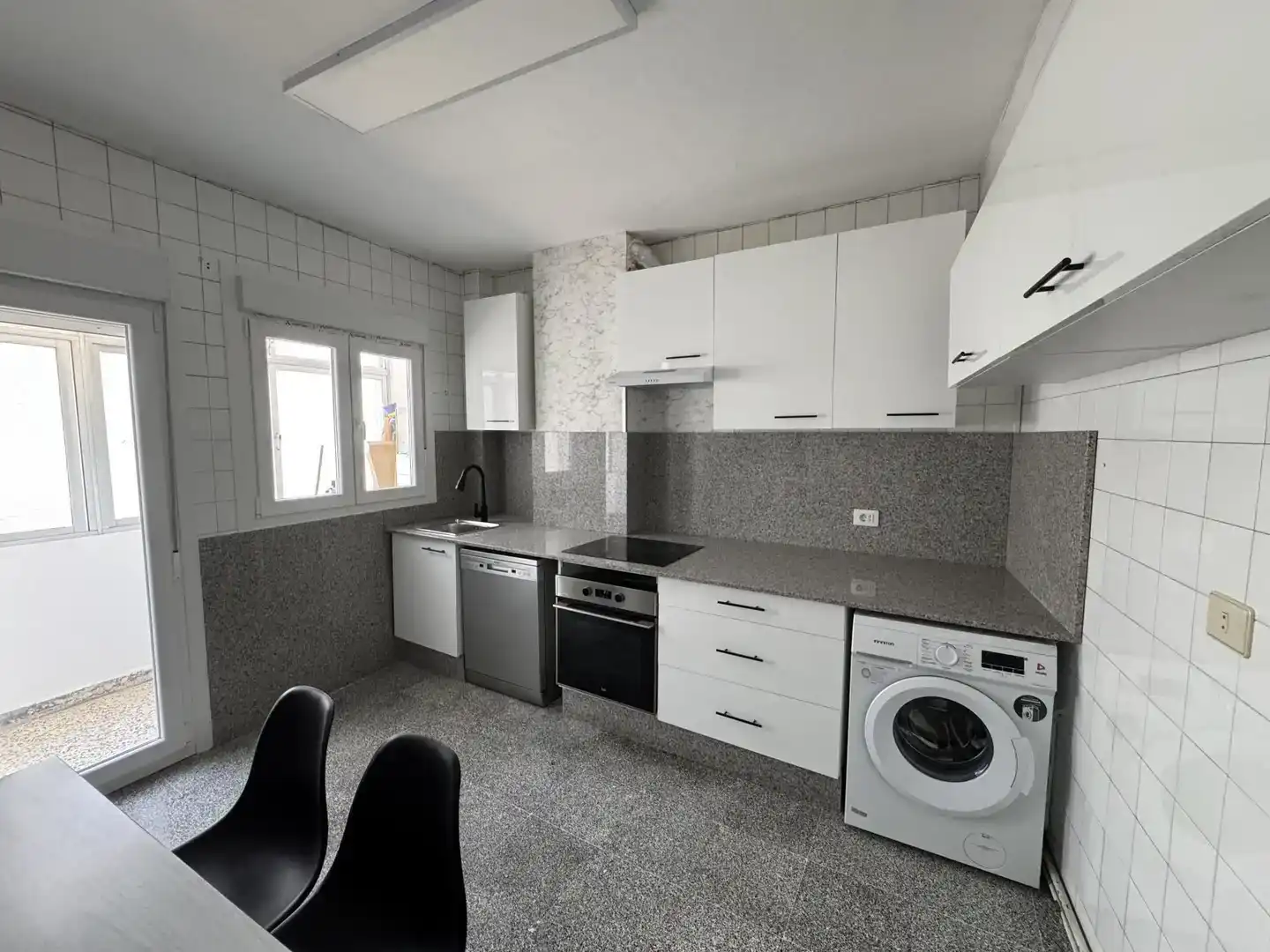 Cocina de Piso para compartir en Lugo con Parquet y Amueblado