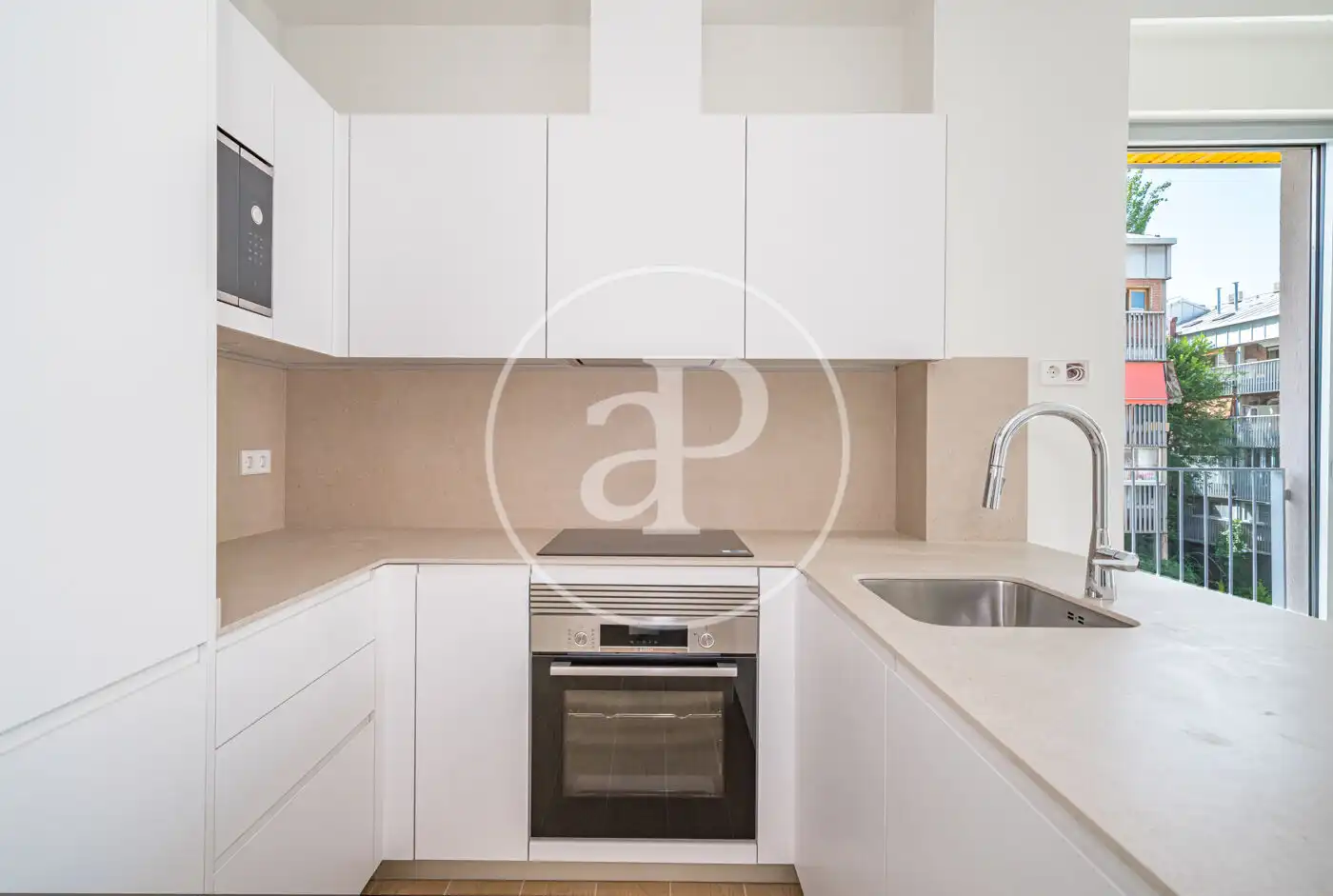 Kitchen of Flat for rent in Madrid  with Air Conditioner, Heating and Private garden