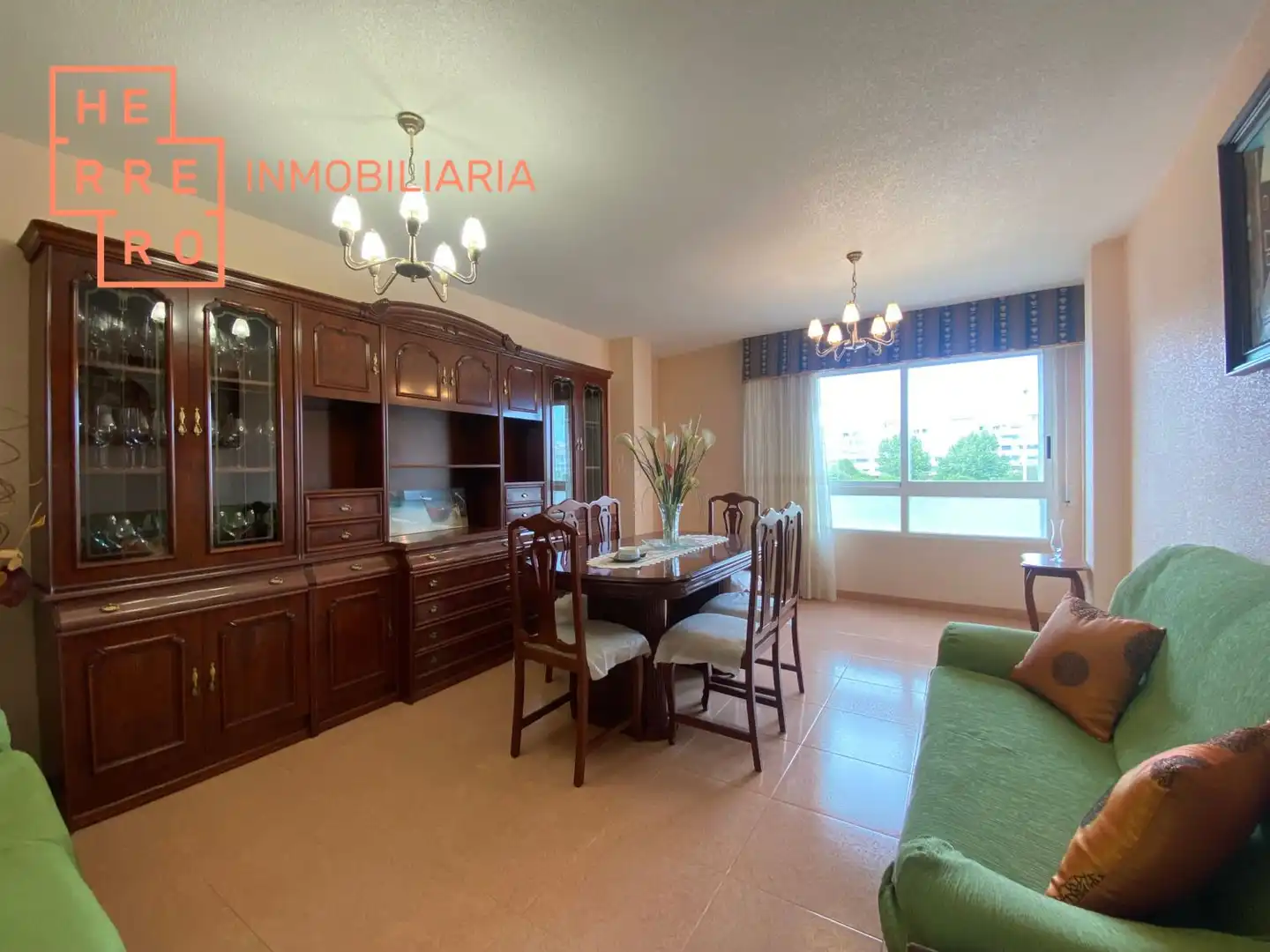 Piso con ascensor en venta en Oeste