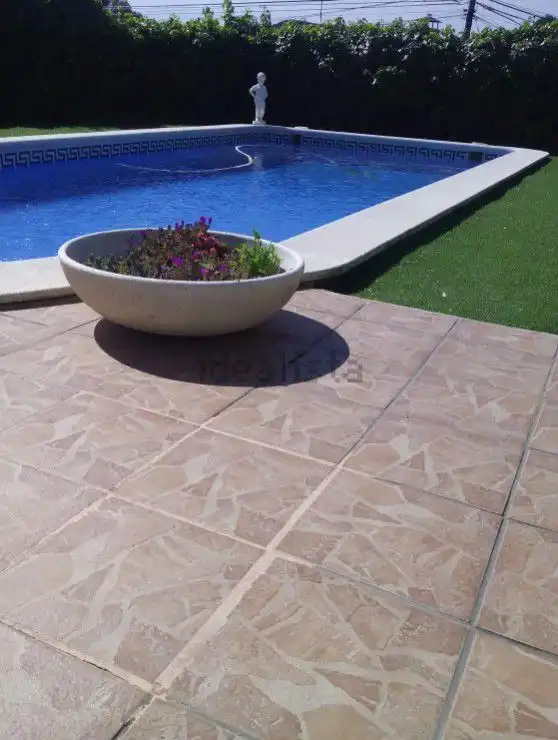Terraza de Casa o chalet en venta en Sant Esteve Sesrovires con Calefacción, Parquet y Terraza