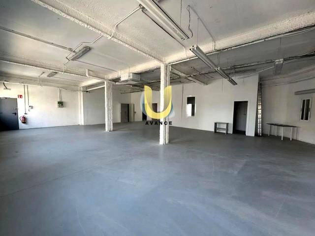 Nave industrial en Alquiler en Ensanche de Vallecas - La Gavia