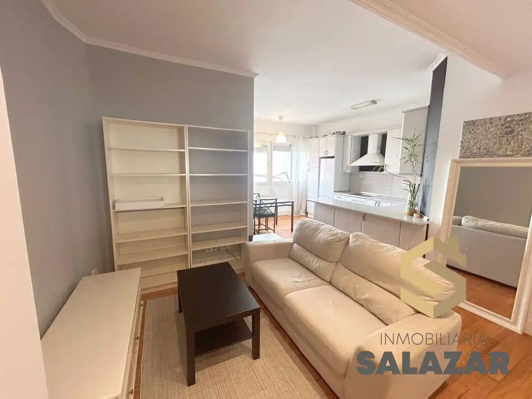 Sala de estar de Piso en venta en Bilbao  con Calefacción y Microondas