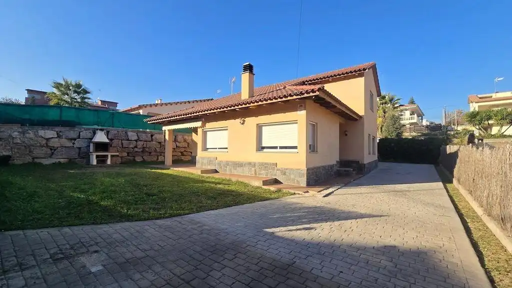 Haus mit Garten zur Miete in Bigues i Riells del Fai, imagen 2