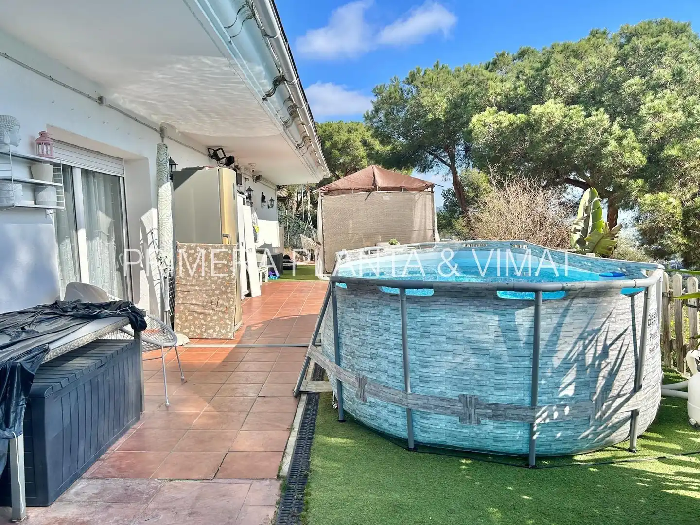 Swimming pool of Houses for sale in Argentona  with Heating