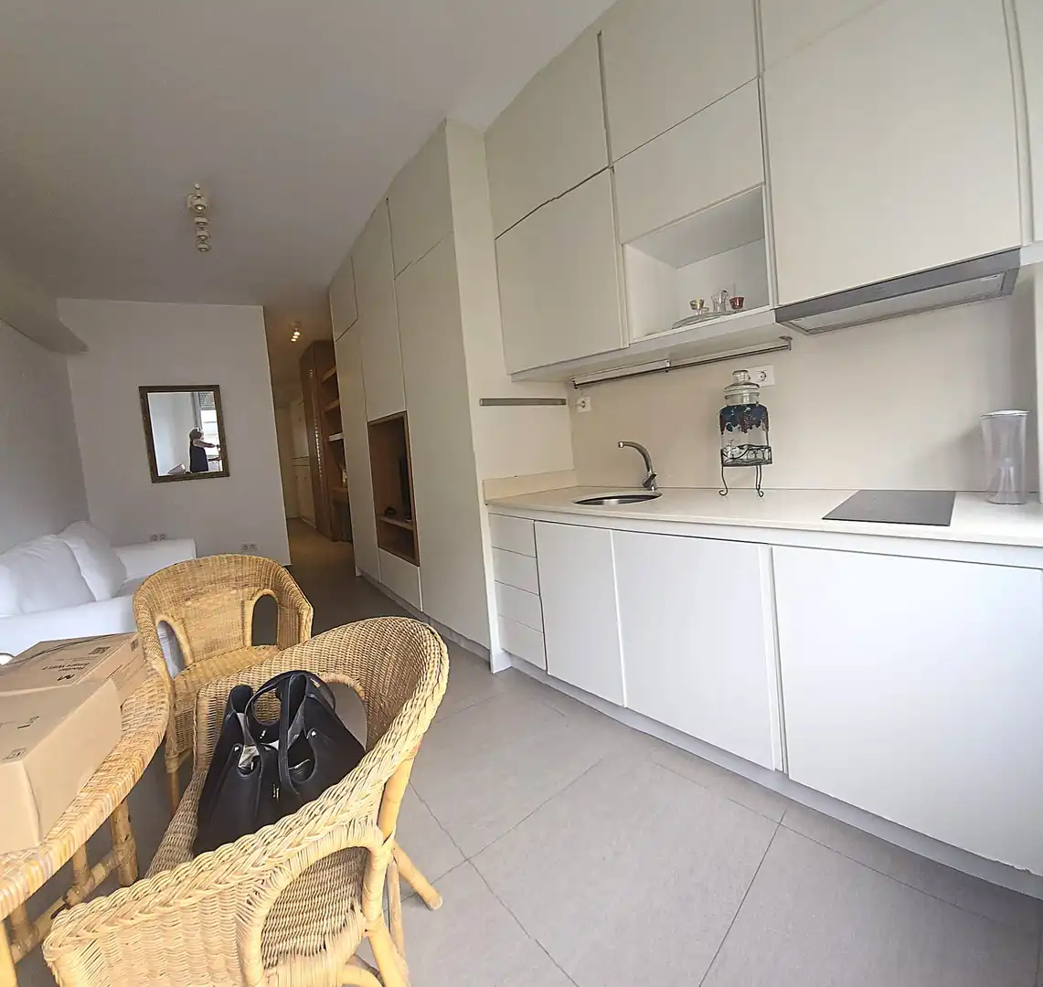 Cuina de Apartament en venda en Las Palmas de Gran Canaria amb Moblat