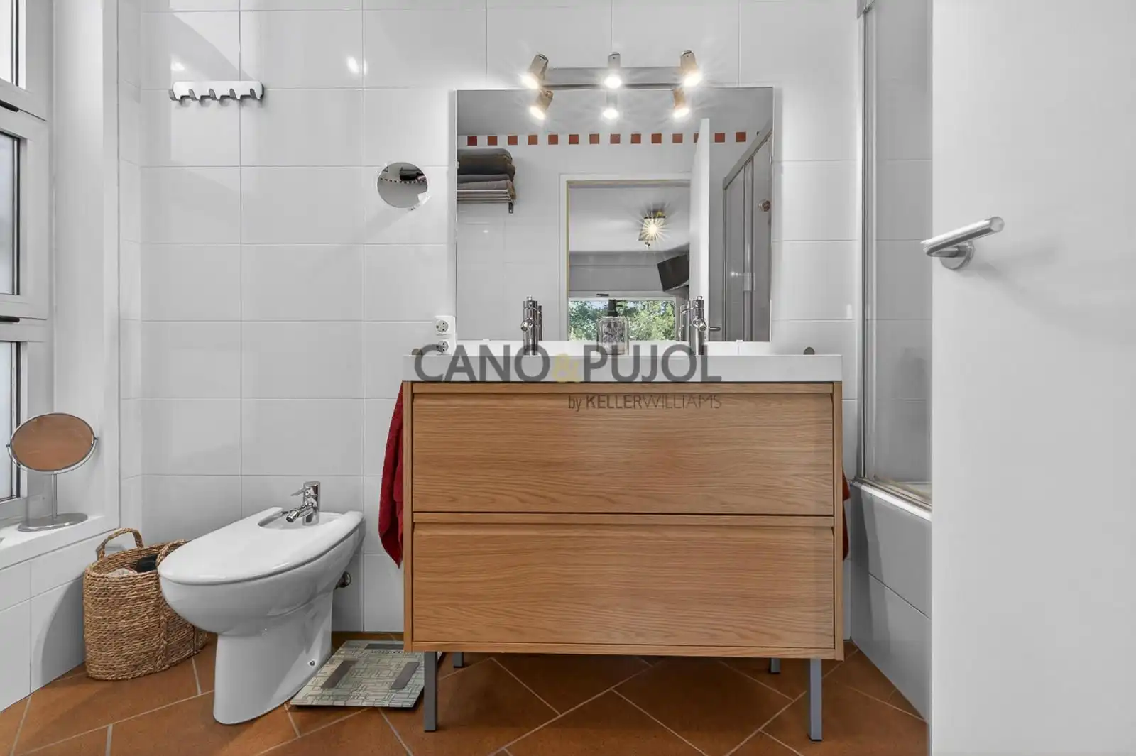 Bathroom of Houses for sale in Terrassa  with Air Conditioner, Heating and Terrace