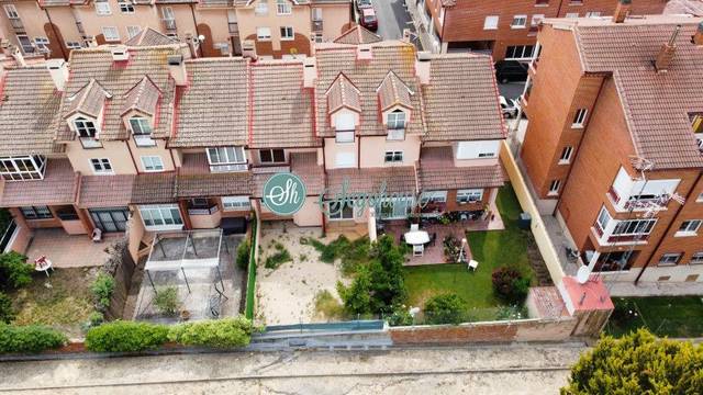 Casa-chalet en Venta en La Lastrilla