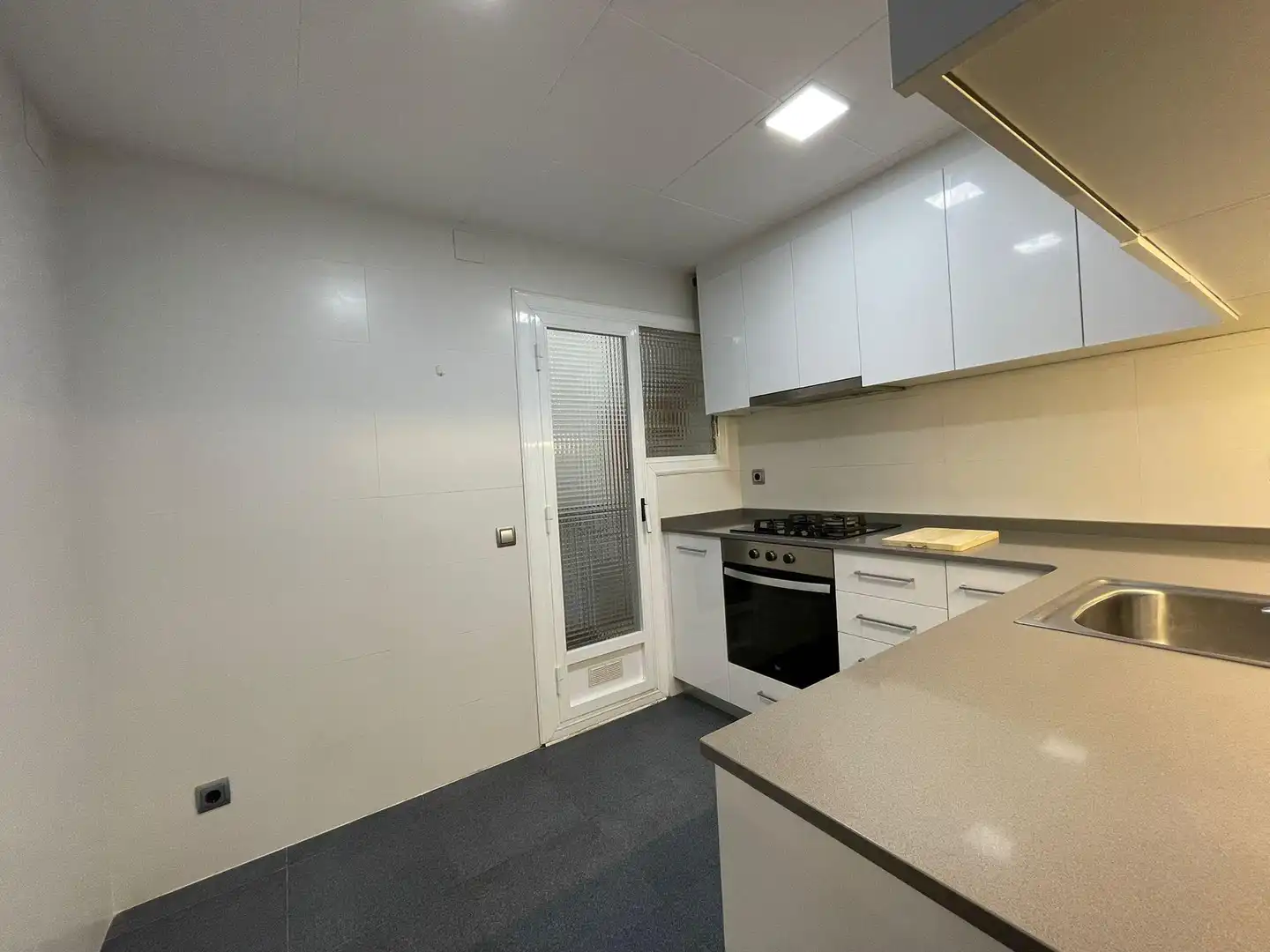 Kitchen of Flat for sale in Molins de Rei  with Air Conditioner and Heating