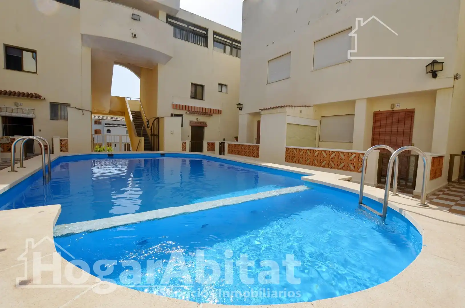 Piscina de Àtic en venda en Tavernes de la Valldigna amb Terrassa, Traster i Moblat